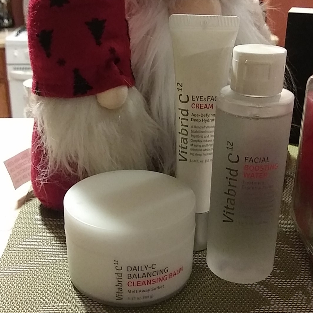 Vitabrid C12 Facial Set
